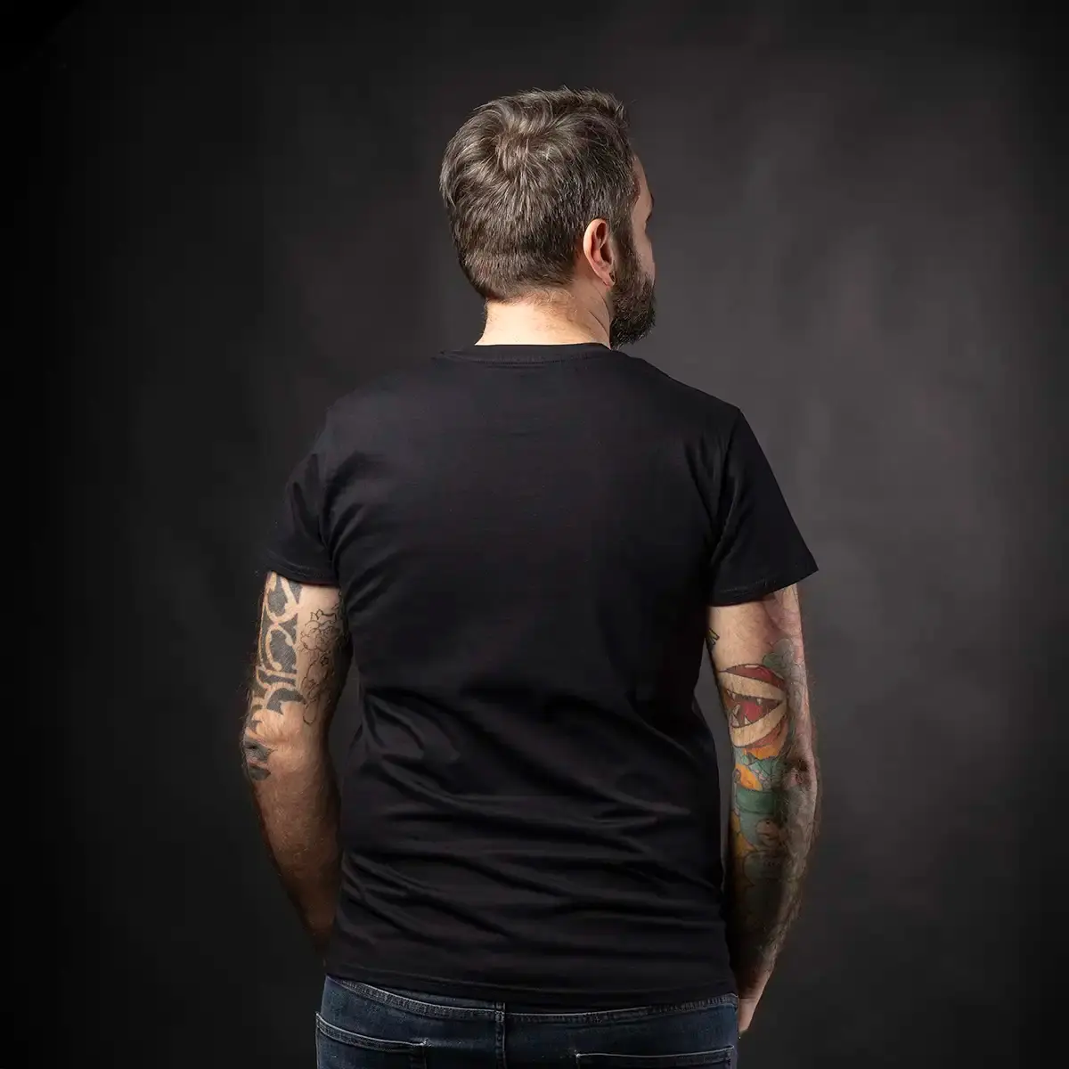 Official Poster Art - Overlord: The Sacred Kingdom - T-Shirt Schwarz XXXL Official Poster Art - Overlord: The Sacred Kingdom - T-Shirt Schwarz XXXL